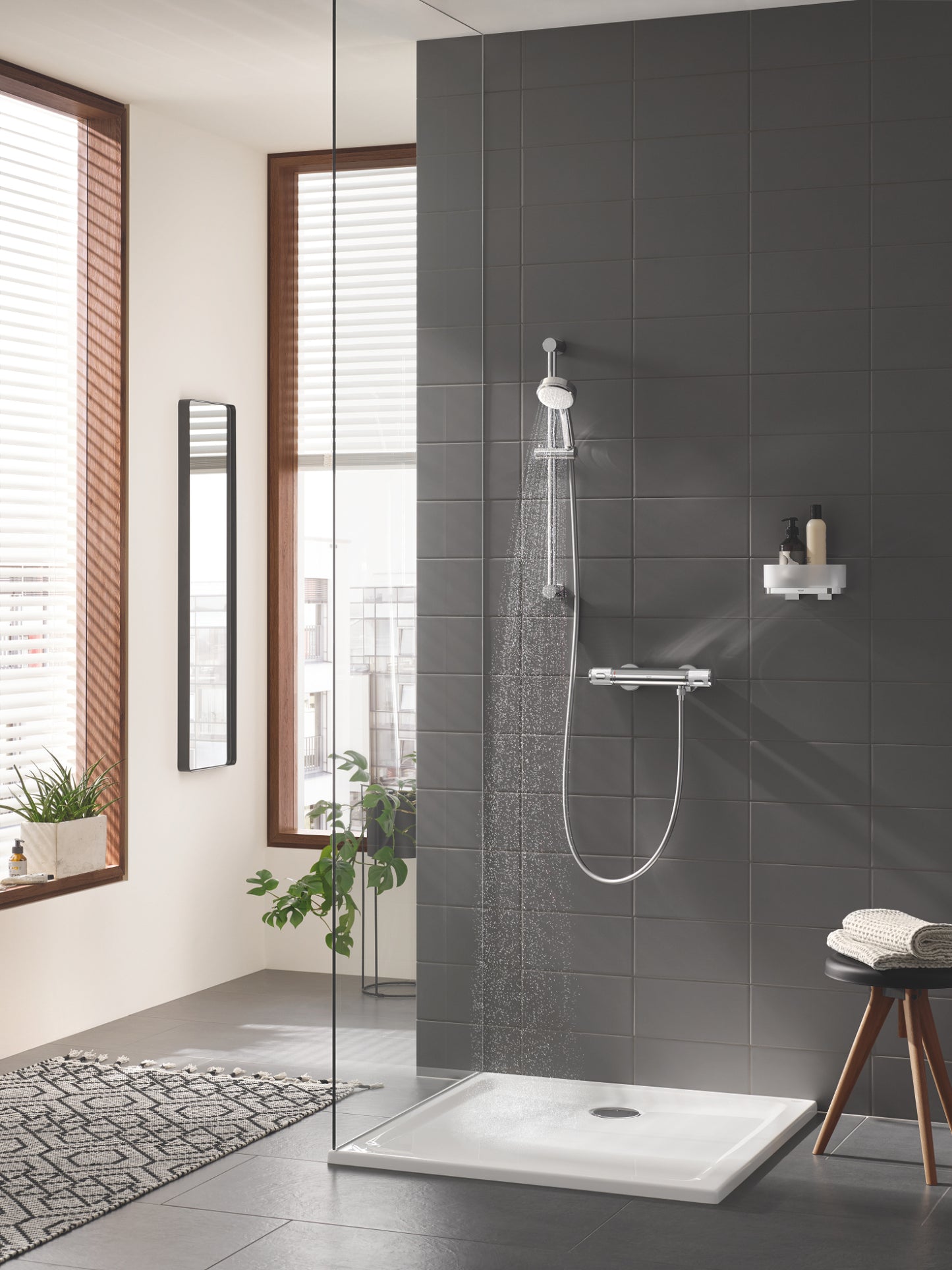 
                  
                    GROHE 高儀 德國品牌 GROHTHERM 1000 PERFORMANCE 淋浴龍頭 蓮蓬頭組 34783 34784
                  
                