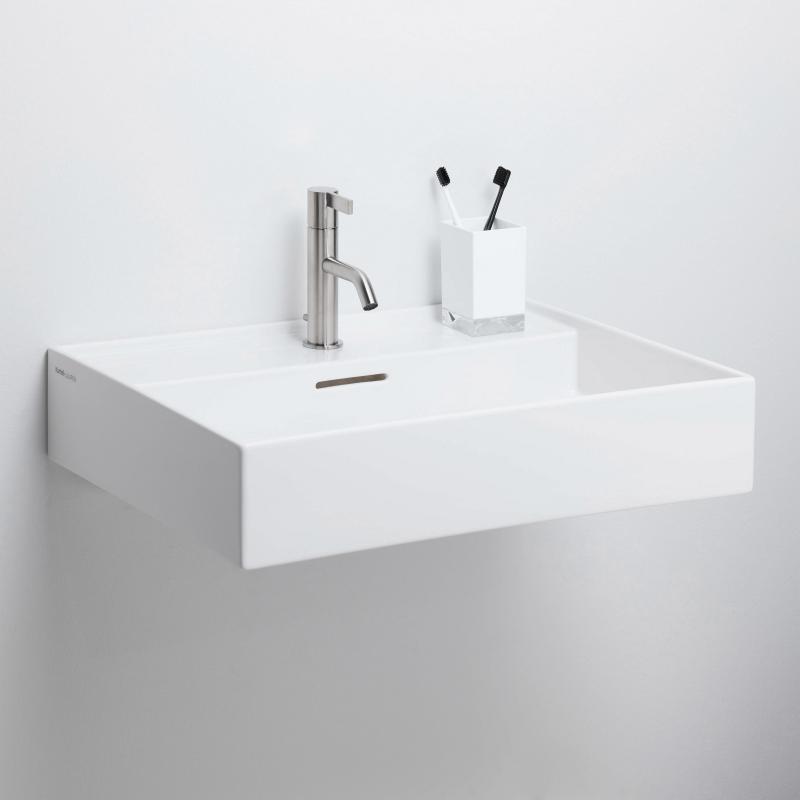 
                  
                    LAUFEN 瑞士品牌 KARTELL 可壁掛 面盆 臉盆 壁掛盆 81533 81033
                  
                